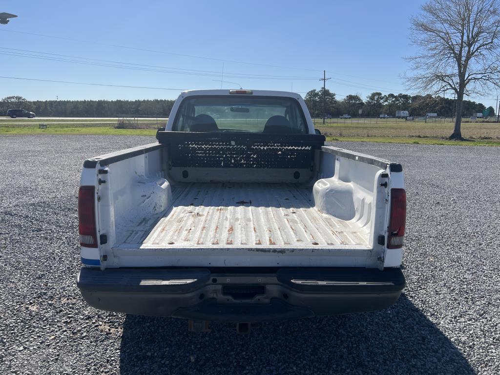 2003 Ford F-250 Super Duty Single Cab Pickup Truck