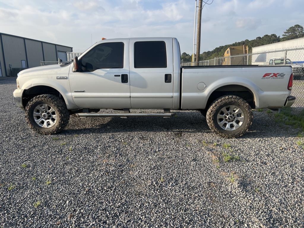 2006 Ford F-250 3/4 Ton Pickup Truck