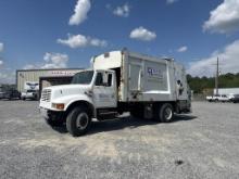 2001 International 4900 4X2 Garbage Disposal Truck