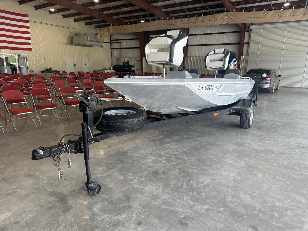 1985 Boat with Trailer