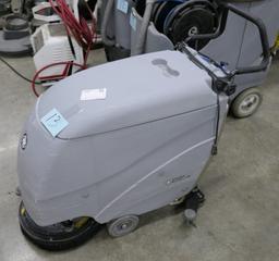 Floor Scrubber: Advance Micromax 17B