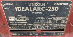 Arc Welding Machine: Lincoln IdealArc-250