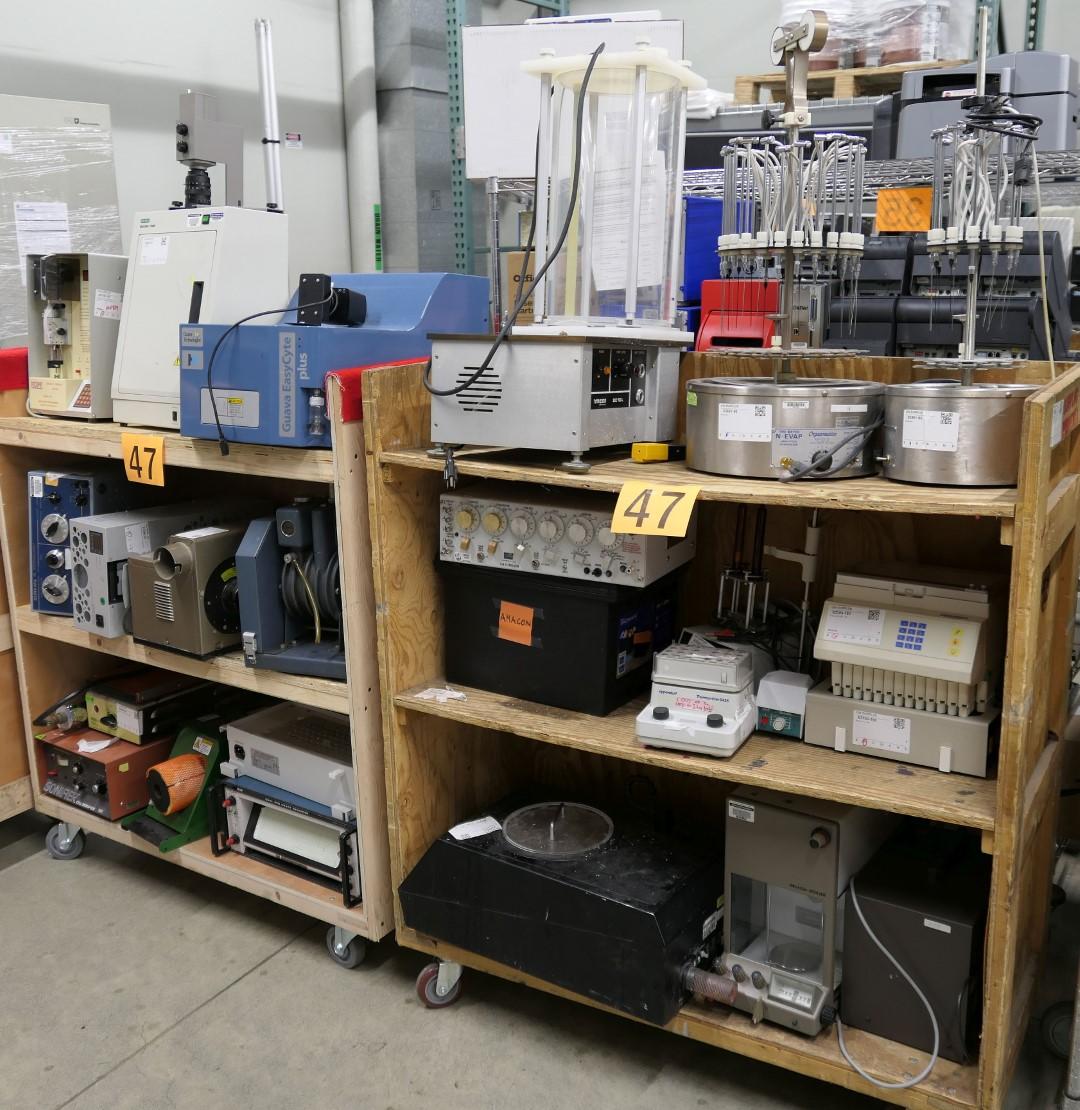 Misc. Lab Equipment: Items on 2 Carts