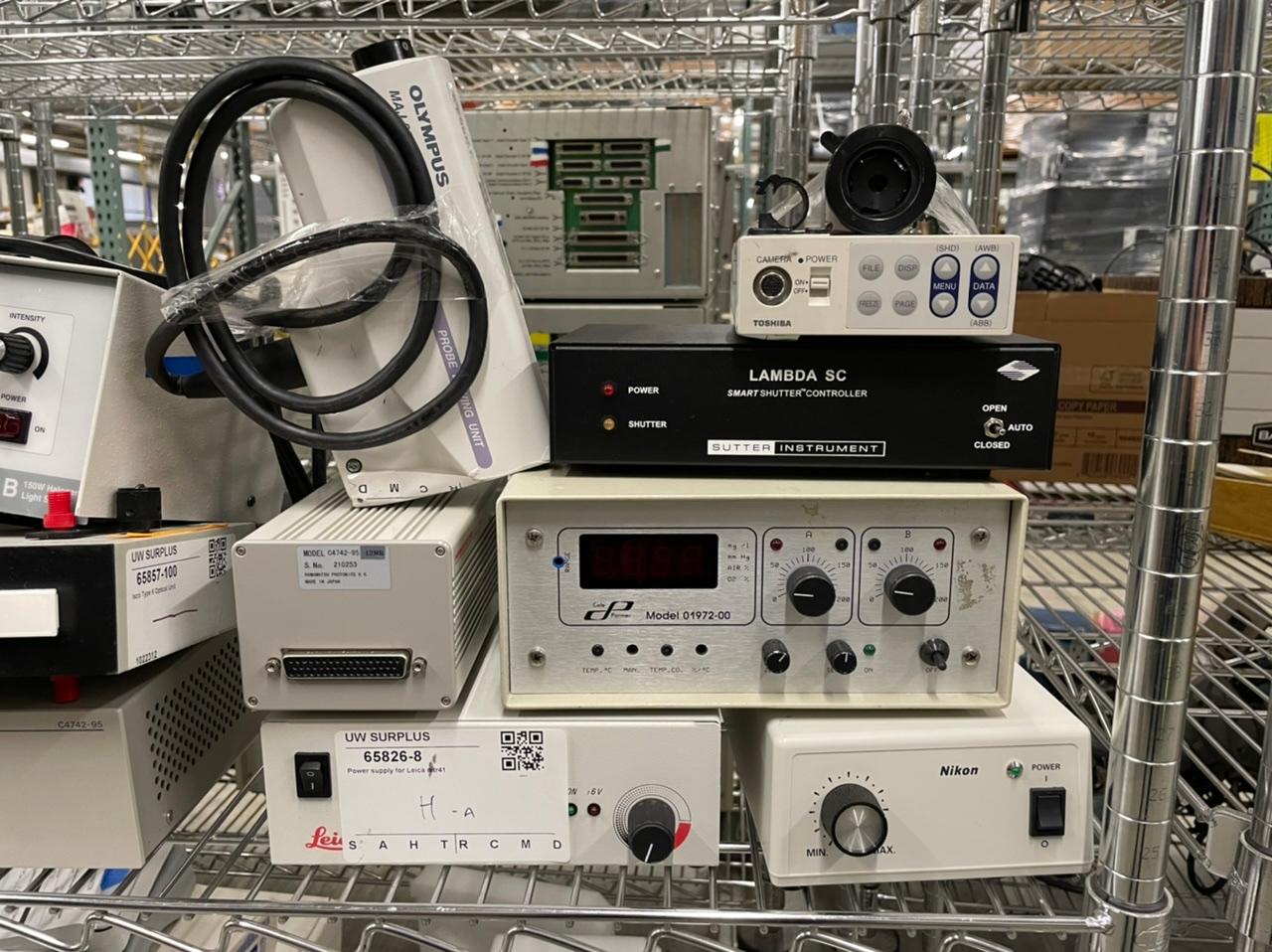 Misc. Lab Equipment Group H, Items on 2 Shelves