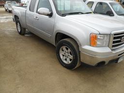 2014 GMC Pickup, Ext Cab 1/2ton , 5.3 gas, tilt