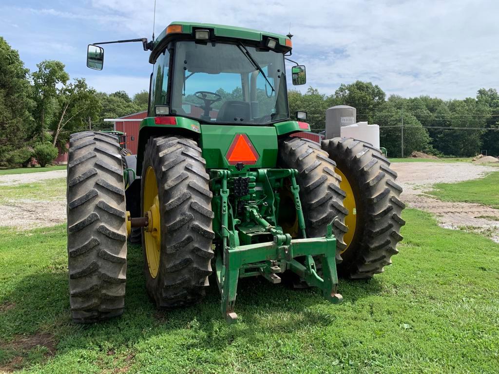 1995 John Deere 8200