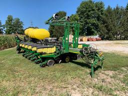 John Deere 1770 NT MaxEmerge Planter 16 row