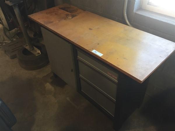 Craftsman Workbench