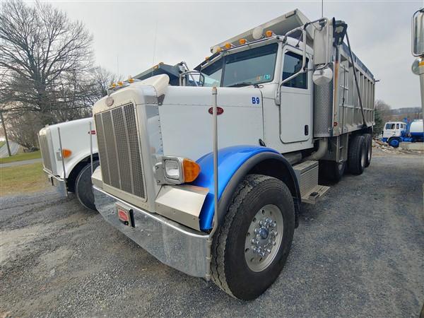 2006 Peterbilt 379 Tri-Axle Dump Truck