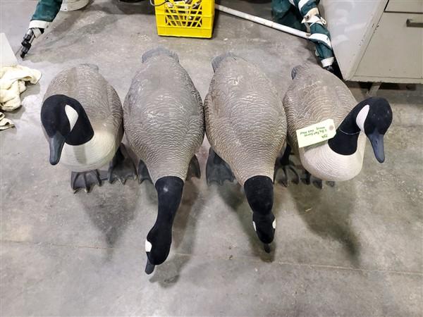 (4) Big Foot Geese Decoys w/Felt Heads