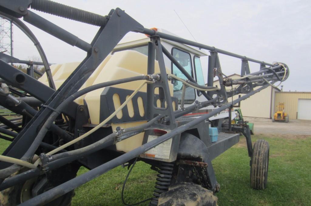 Melroe 3440 Sprayer