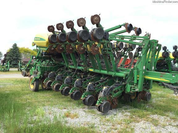 John Deere 1790 Corn Planter