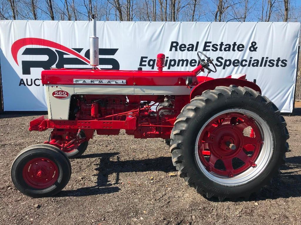 560 Farmall WIDEFRONT