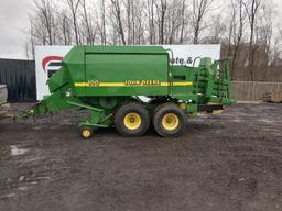 John Deere 100 Large Square Baler