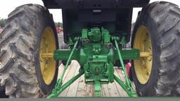 John Deere 4240