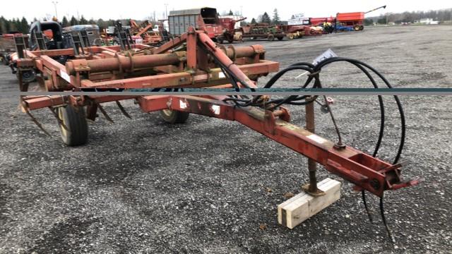 Kewanee chisel plow