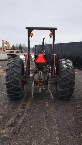 MASSEY FERGUSON 283 TRACTOR