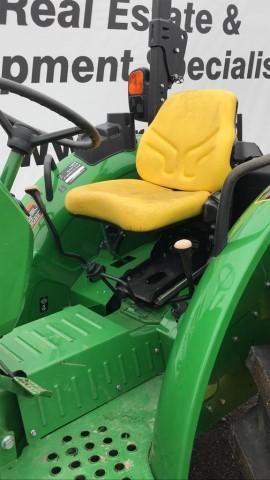 like new JOHN DEERE 5055E DIESEL TRACTOR