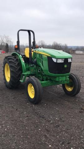 like new JOHN DEERE 5055E DIESEL TRACTOR