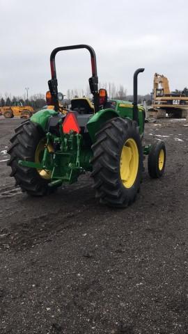 like new JOHN DEERE 5055E DIESEL TRACTOR