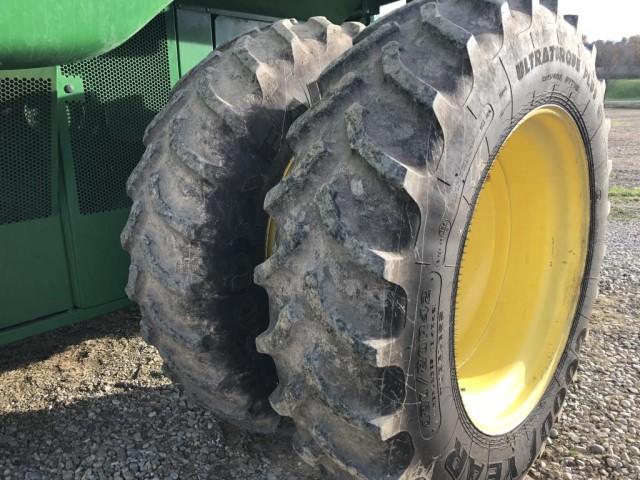 sharp John Deere 9670 STS Combine