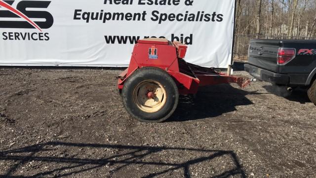 IH 5100 grain drill, 15', 7" spacing