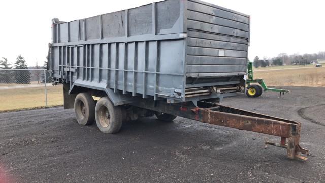 Tandem axle trailer w / 20' EZ Spread Live Bottom