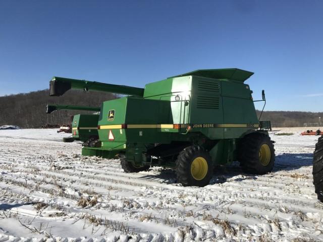 1992 John Deere 9600 combine