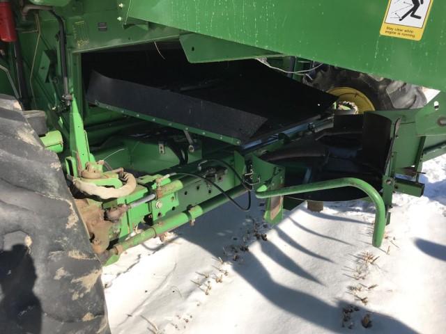 1992 John Deere 9600 combine