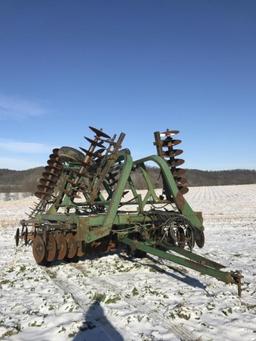 John Deere 230 23' transport disc, 3 bar harrow