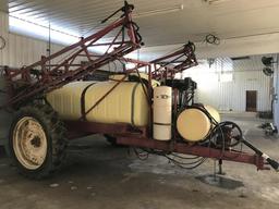 Hardi C1000 pull type sprayer, 60' hydraulic fold