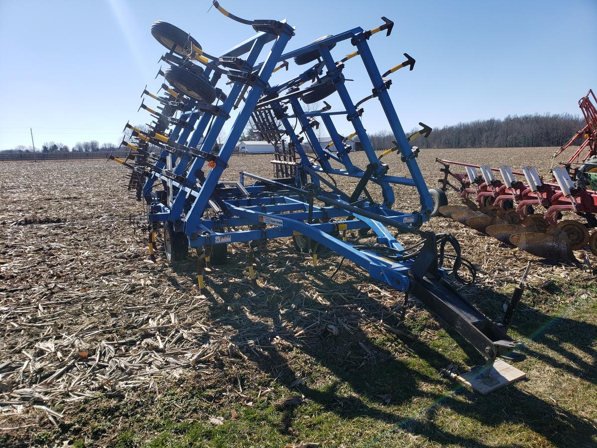 DMI Tiger Mate 26’ field cultivator w/walking tandems & 5 bar harrow