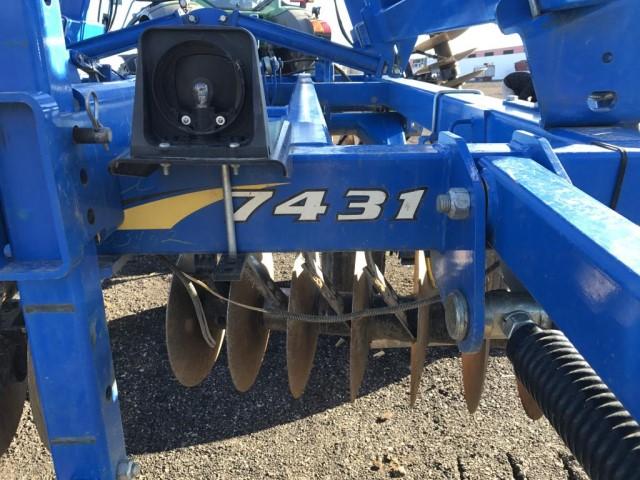 Landoll 7430 Vertical Tillage Tool