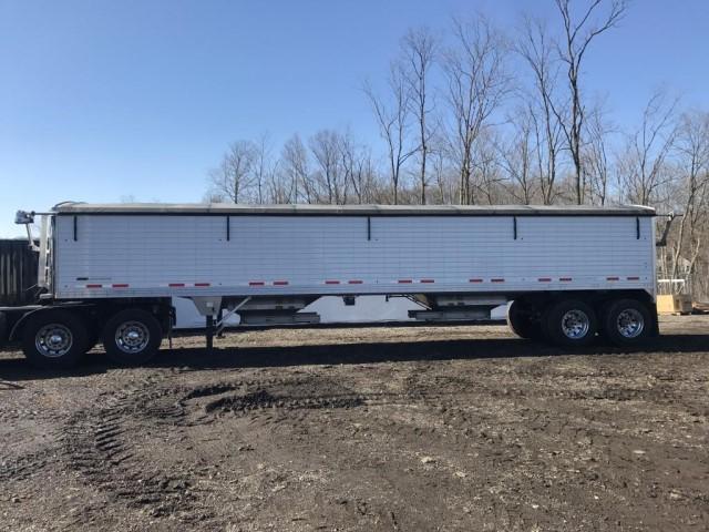 2017 Timpte 96”x40’ Hopper Bottom