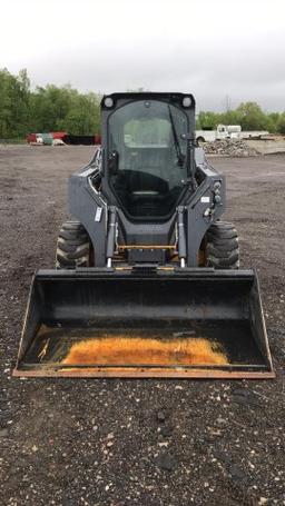 John Deere 320 E skid steer