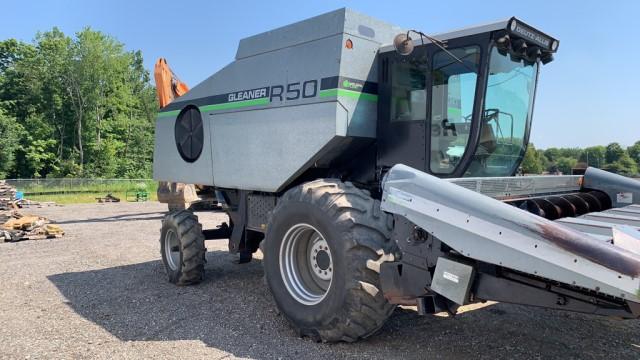 '89 Gleaner R50