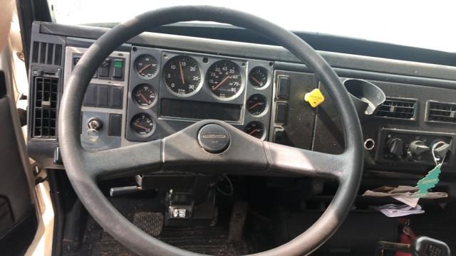 '99 Freightliner FL70 Grain Truck