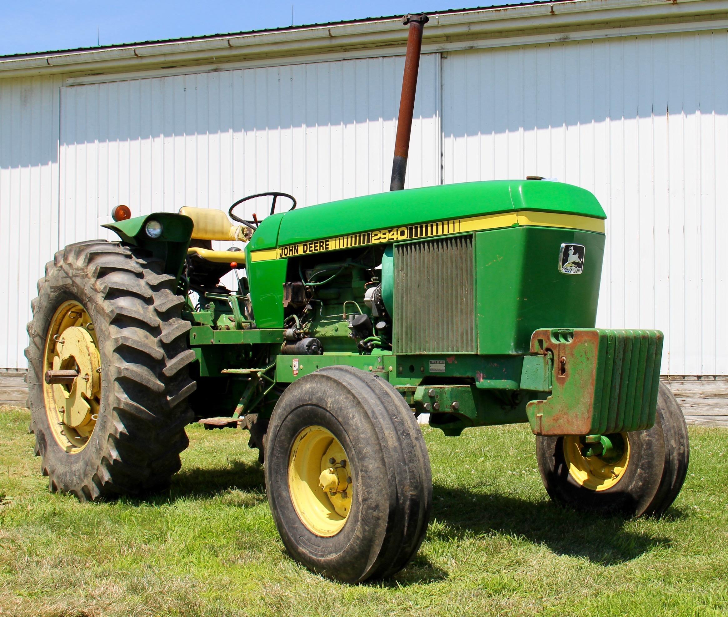 1981 JD 2940 2 WD Open Staion tractor 15,470 hrs.
