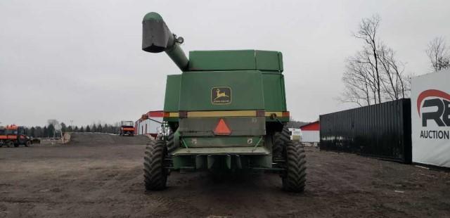 1995 John Deere 9600 Combine