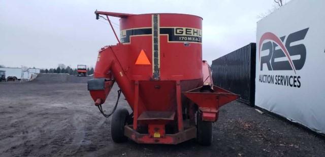 Gehl 170 Feed Grinder