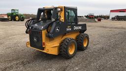 John Deere 320E Skid Steer