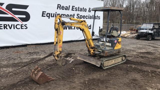 2001 Kobelco SK-135R Mini Excavator