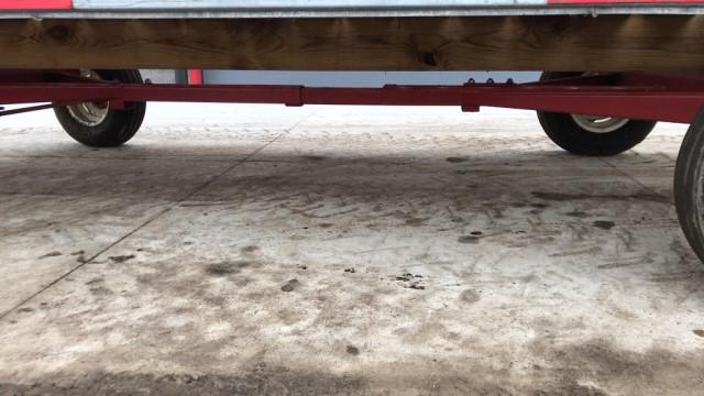 "ABSOLUTE" EZ Trail 18' Kick Bale Wagon