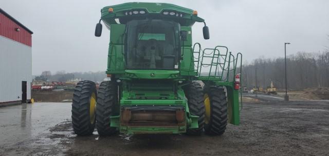 2013 John Deere S670 STS Combine