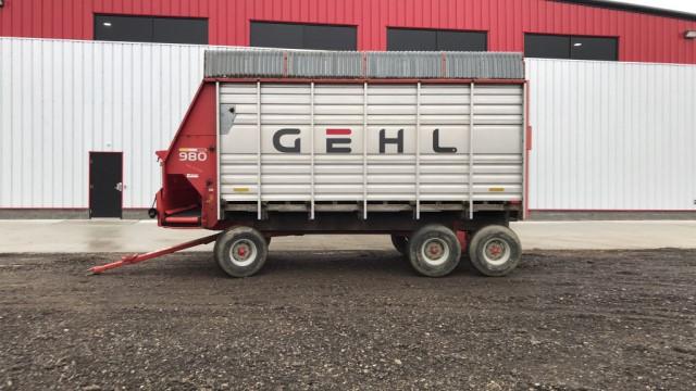 "ABSOLUTE" Gehl 980 Silage Wagon Side Unload