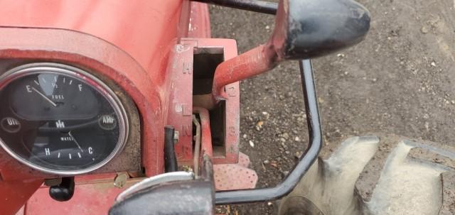 1967 Farmall 806 2WD Tractor