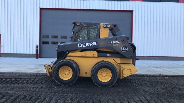 "ABSOLUTE" John Deere 332G Wheel Skid Loader