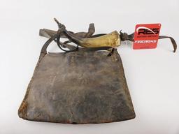 Pioneer hunting pouch with gun powder horn