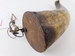 Gun powder horn