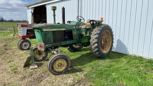 John Deere 2510 Diesel tractor